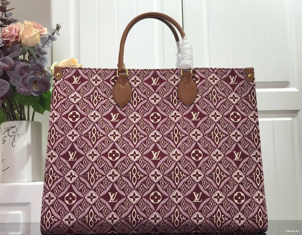 1854 SINCE ONTHEGO LOUIS VUITTON GM 0202